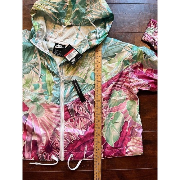 Nike Sportswear Womens Woven Floral Windrunner Crop Hoodie Jacket NWT Size Large - Picture 5 of 6